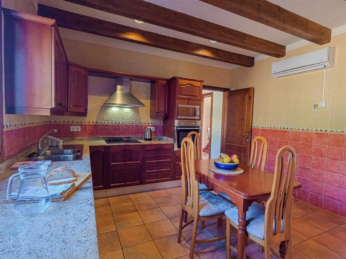 Вилла Sa Sinia - Family Rural House With Pool And Mountain Views S'Horta